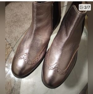 NWOT Hush Puppies Metallic Gumetal Chelsa Ankle Boots